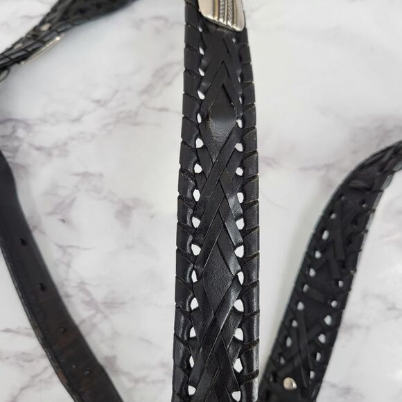 Roundtree & Yorke Black Woven Leather Belt with Silver & Gold Toned Conchos - Picture 12 of 14